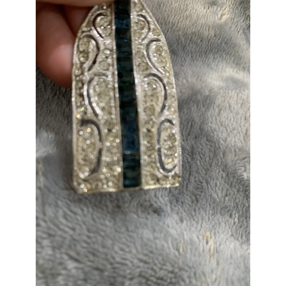 VNTG ELEGANT KENNETH JAY LANE‎ SIGNED FAUX DIAMONDS & SAPPHIRE BROOCH/FUR CLIP